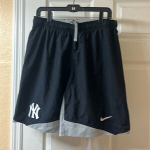 Nike Yankees men’s shorts